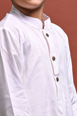 Vesham solid white kurta with pajama for kid 3