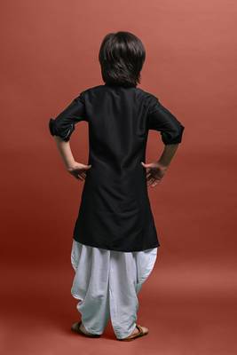 Vesham solid black kurta with pajama for kid 3