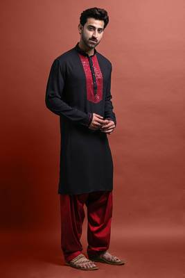 Vesham embroidered kurta with patiyala set for men 2