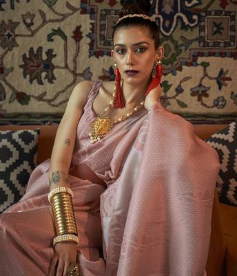 Copper Zari Handloom Woven Saree With Blouse For Women 2