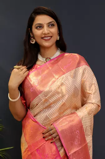 Off whight jaccaurd work kanjivaram silk saree with blouse