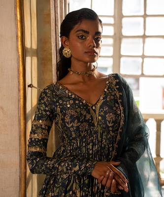 Mayra wild flower anarkali set 5