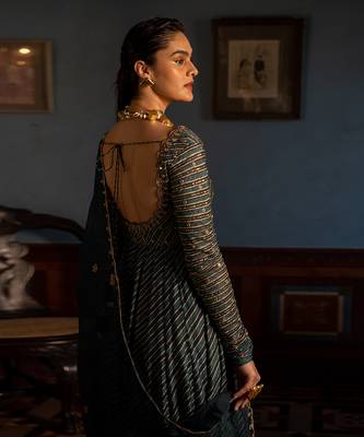 Mrunal embroidered set 3