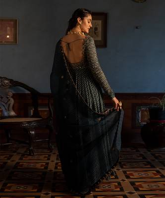 Mrunal embroidered set 4