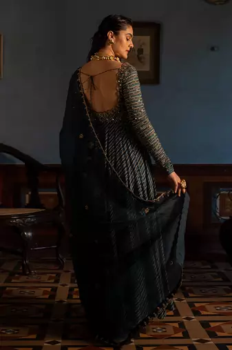 Mrunal embroidered set