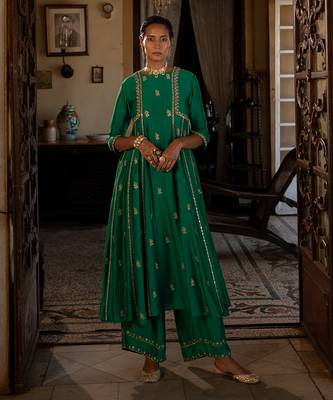 Punya emerald green kurta set 1