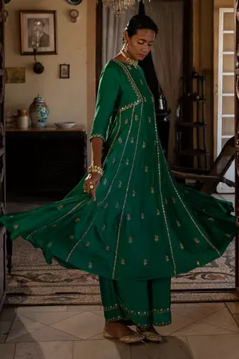Punya emerald green kurta set
