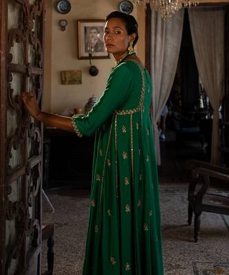 Punya emerald green kurta set 3