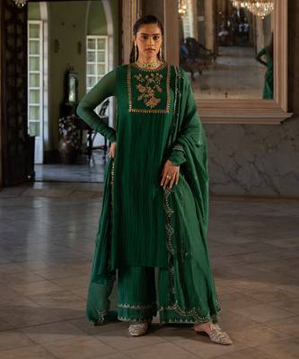 Ahiliya emerald green kurta set 1