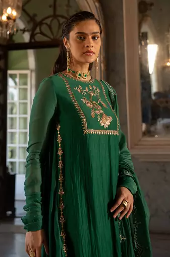 Ahiliya emerald green kurta set