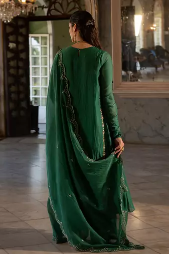 Ahiliya emerald green kurta set