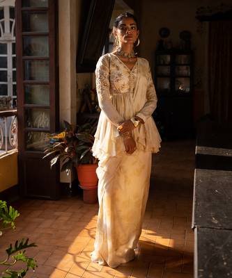 Varra Ivory Peplum Saree Set 1