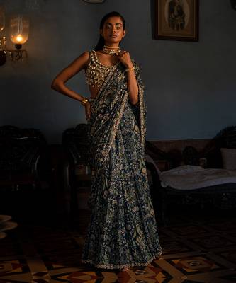 Kaira Navy Blue Saree Set 1