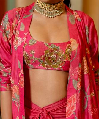 Pink floral printed jacket and knot skirt set 4
