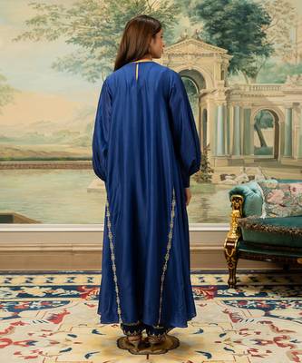 Electric blue silk kurta pant set 5