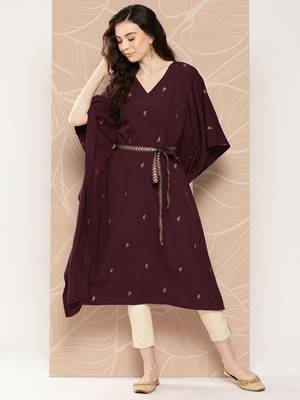 Burgundy floral printed belted detail kaftan kurta 2