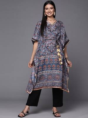 Navy blue & maroon floral print kaftan kurta 1