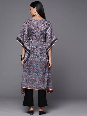 Navy blue & maroon floral print kaftan kurta 4