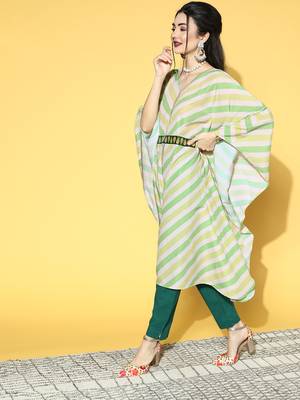 Green digital printed flared sleeve kaftan kurta 4