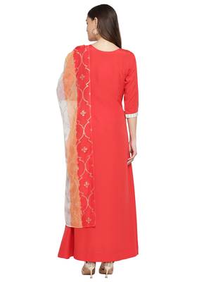 Red crepe solid kurta with printed dupatta 2