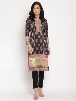 Black color digital print velvet kurta 1