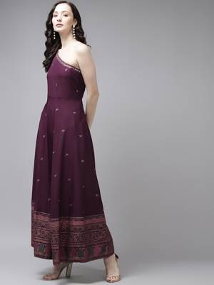 Burgundy & gold-toned printed one shoulder ethnic maxi dress 3