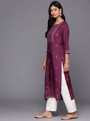 Ahalyaa women floral printed gotta patti kurta 4