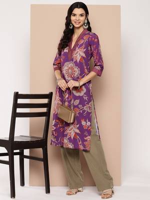 Ahalyaa women floral printed crepe kurta 4
