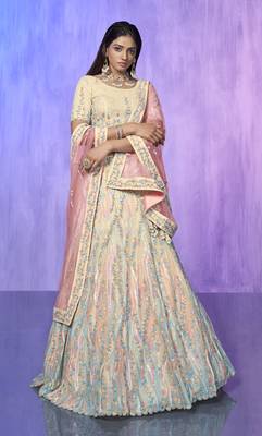 OFF WHITE HEAVY EMBROIDERED ORGANZA DESIGNER BRIDAL WEDDING & PARTY WEAR FESTIVAL SEMI STITCHED LEHENGA 1