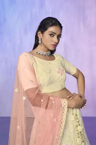 OFF WHITE HEAVY EMBROIDERED NET DESIGNER BRIDAL WEDDING & PARTY WEAR FESTIVAL SEMI STITCHED LEHENGA