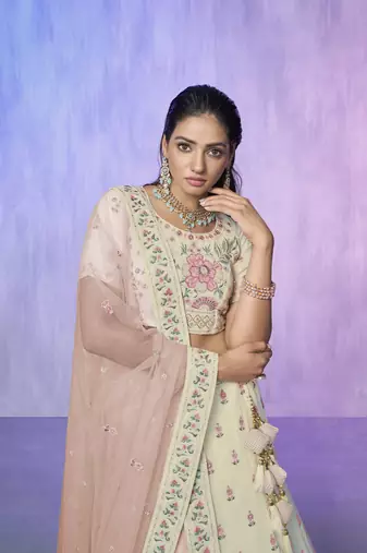 WHITE HEAVY EMBROIDERED GEORGETTE DESIGNER BRIDAL WEDDING & PARTY WEAR FESTIVAL SEMI STITCHED LEHENGA