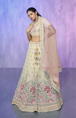WHITE HEAVY EMBROIDERED GEORGETTE DESIGNER BRIDAL WEDDING & PARTY WEAR FESTIVAL SEMI STITCHED LEHENGA 5