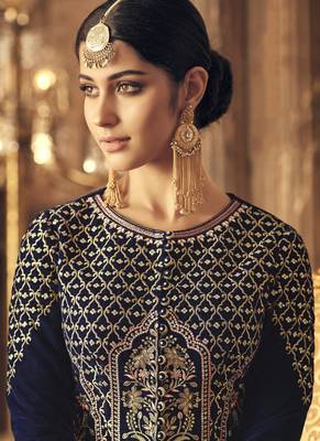 Velvet Embroidered Navy Blue Pakistani Salwar Suit Set 3