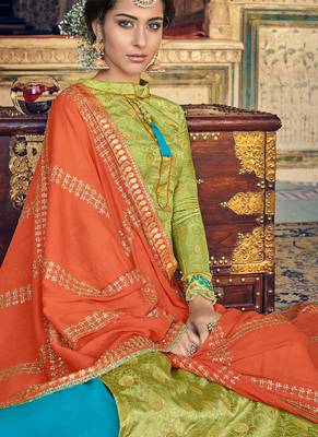 Green banarsi silk semi stitched wedding palazzo shalvar 2