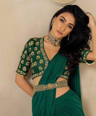 Emerald Green Antique Tone Saree Set 5