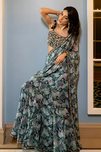 Geometric Floral Print Kowri Shell Blouse Sari Set