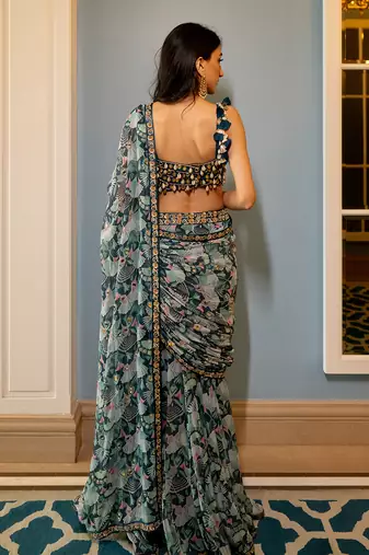 Geometric Floral Print Kowri Shell Blouse Sari Set