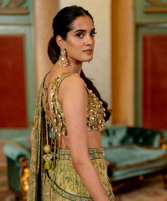 Sage Green Wild Floral Printed Saree Set 4
