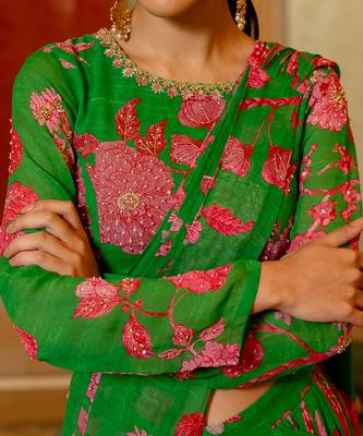 Green And Pink Floral Printed Pre Draped Saree Set 4