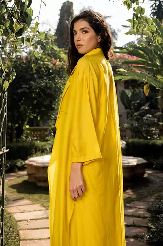 Refreshing yellow jacket set