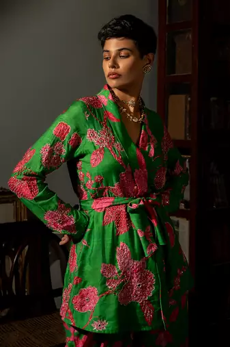 Full bloomig floral blazer set