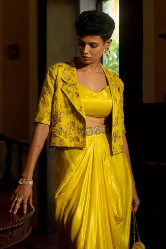 Yellow woven jacket set