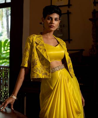 Yellow woven jacket set 4