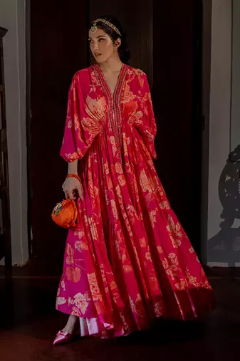 Flourishing floral jaal kaftan set