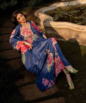 Blooming big floral kaftan 3