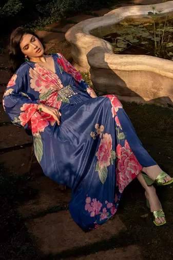 Blooming big floral kaftan