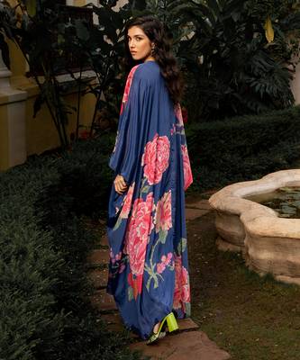 Blooming big floral kaftan 4