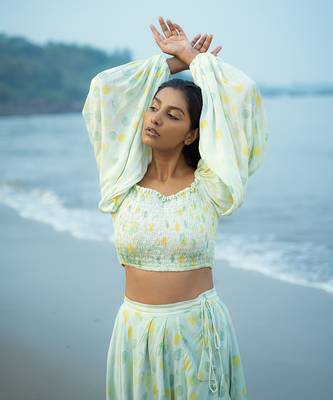 White bokeh printed crop top 3