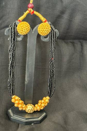 Traditional maharashtrian mangalsutra with earrings