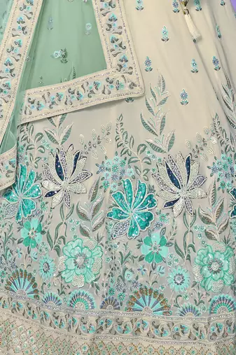 WHITE HEAVY EMBROIDERED GEORGETTE DESIGNER BRIDAL WEDDING & PARTY WEAR FESTIVAL SEMI STITCHED LEHENGA